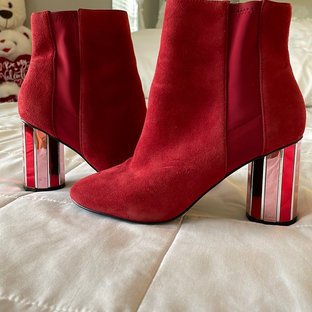 ALDO ankle boots! Like new.